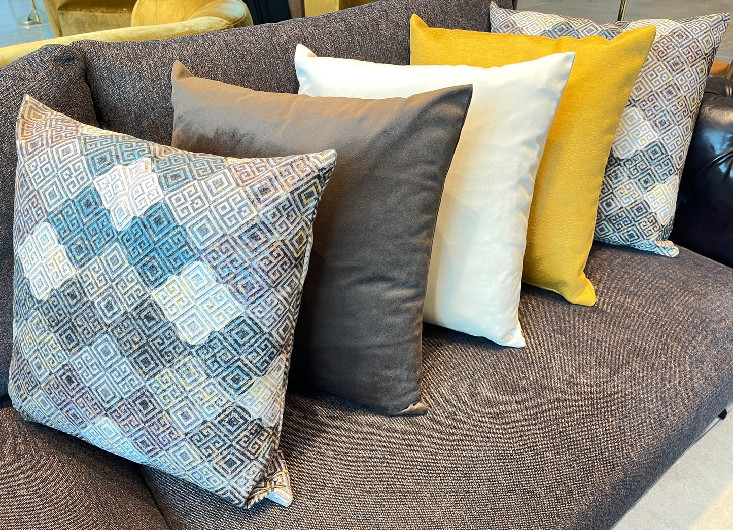  Cushion 15-020