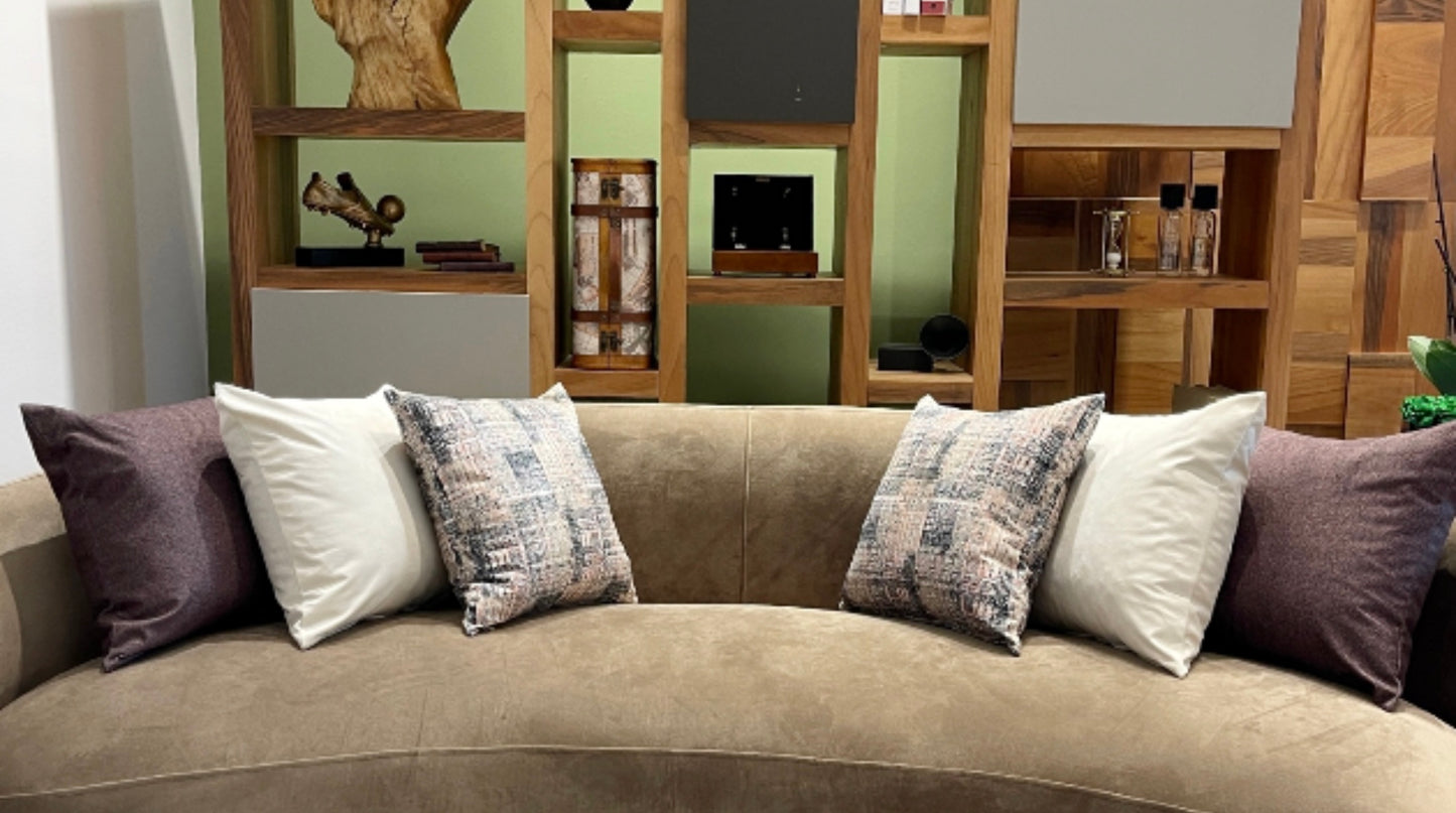  Cushion 16-057