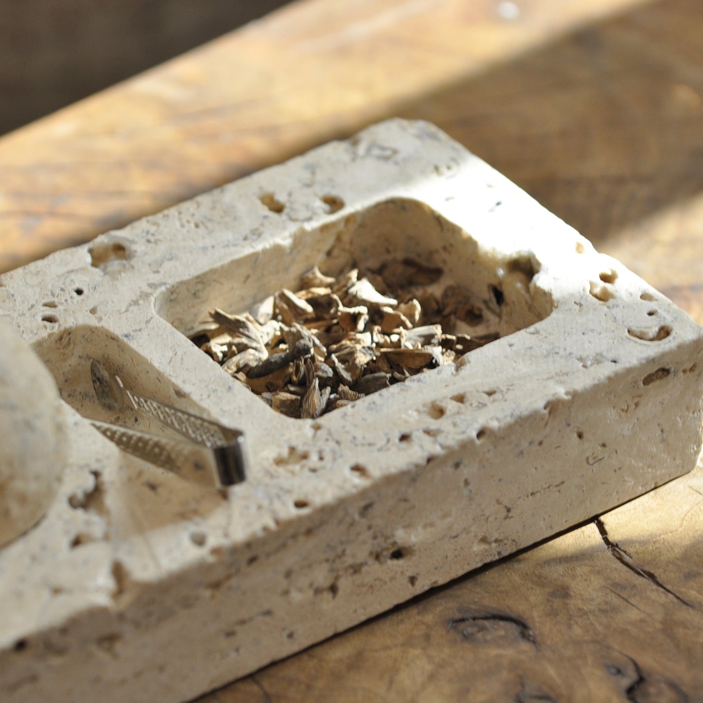 Mubkhar Tray