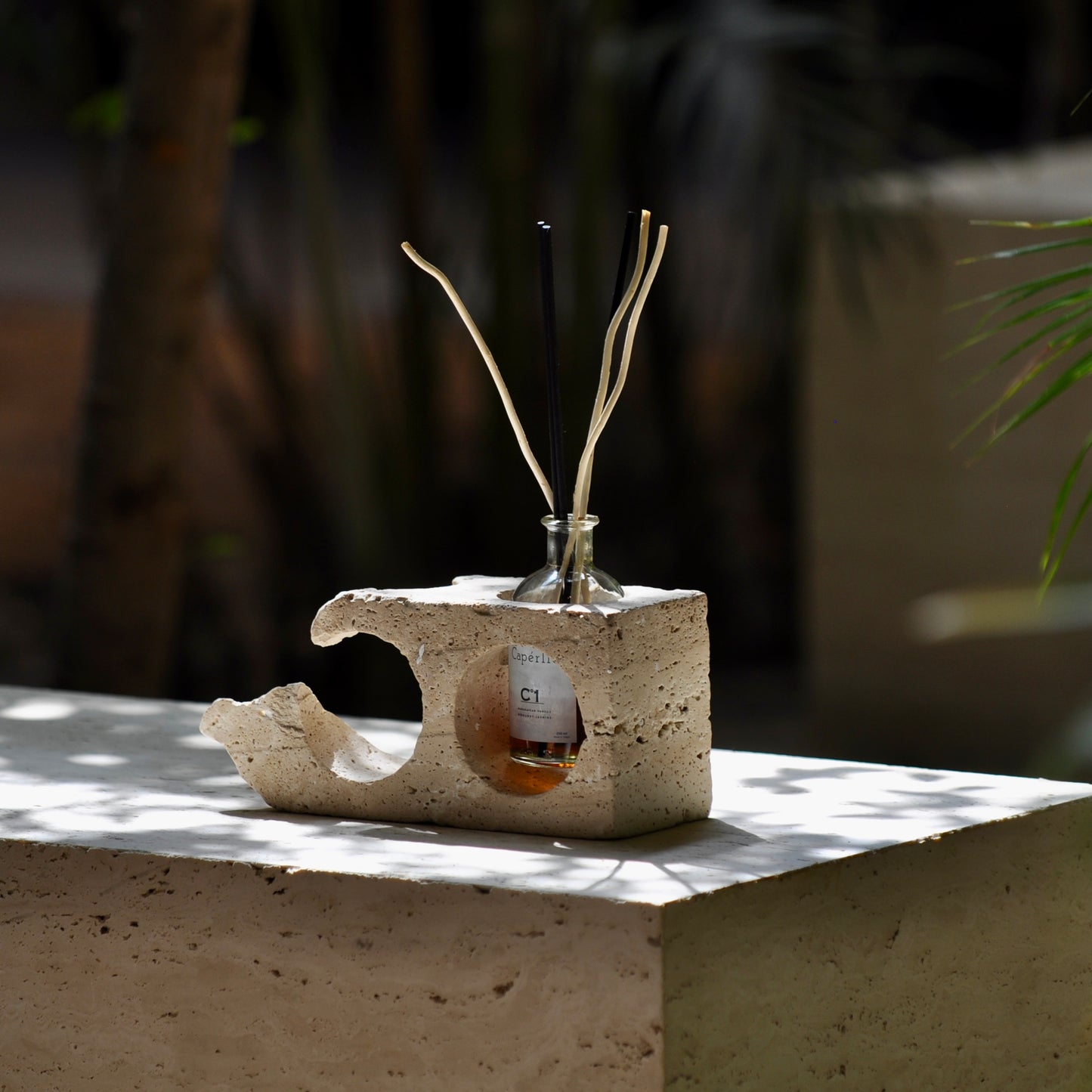 Diffuser Stand