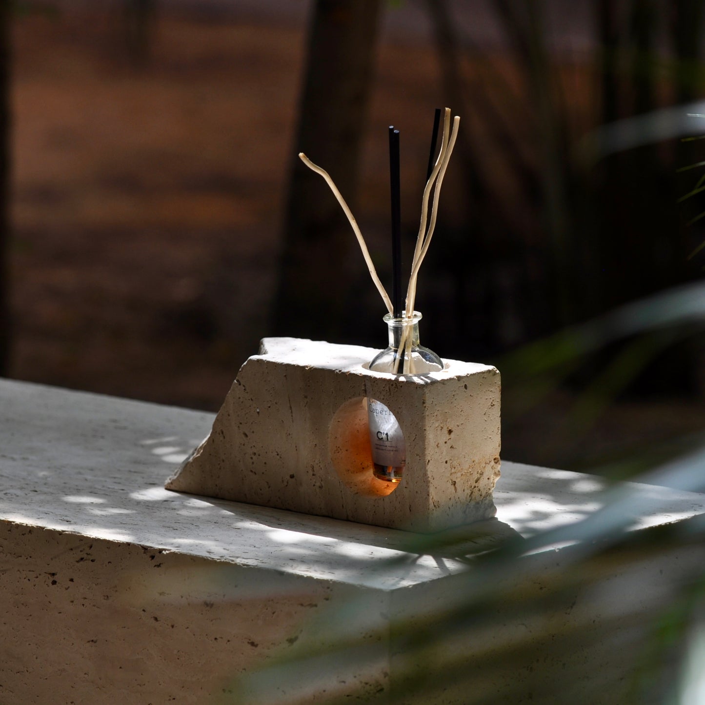 Diffuser Stand