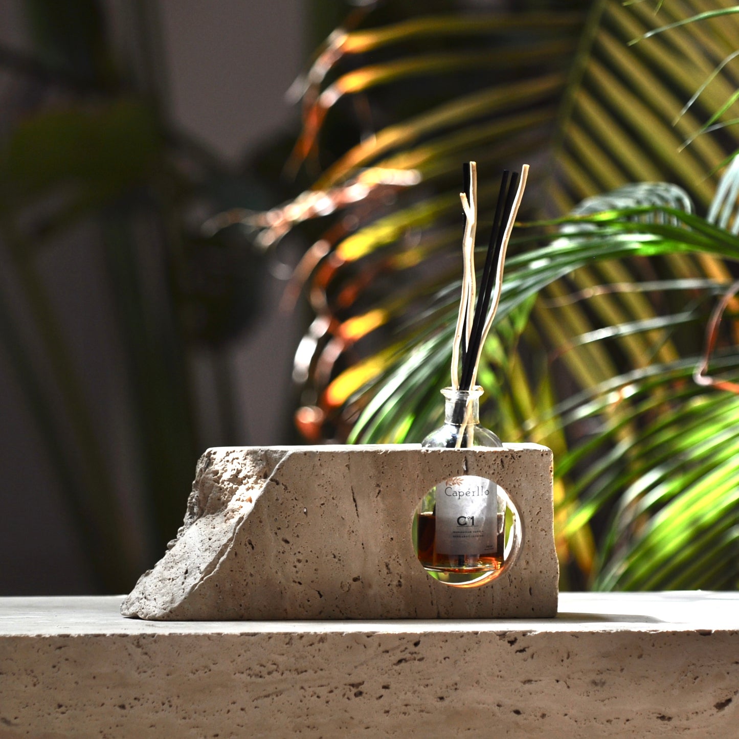Diffuser Stand