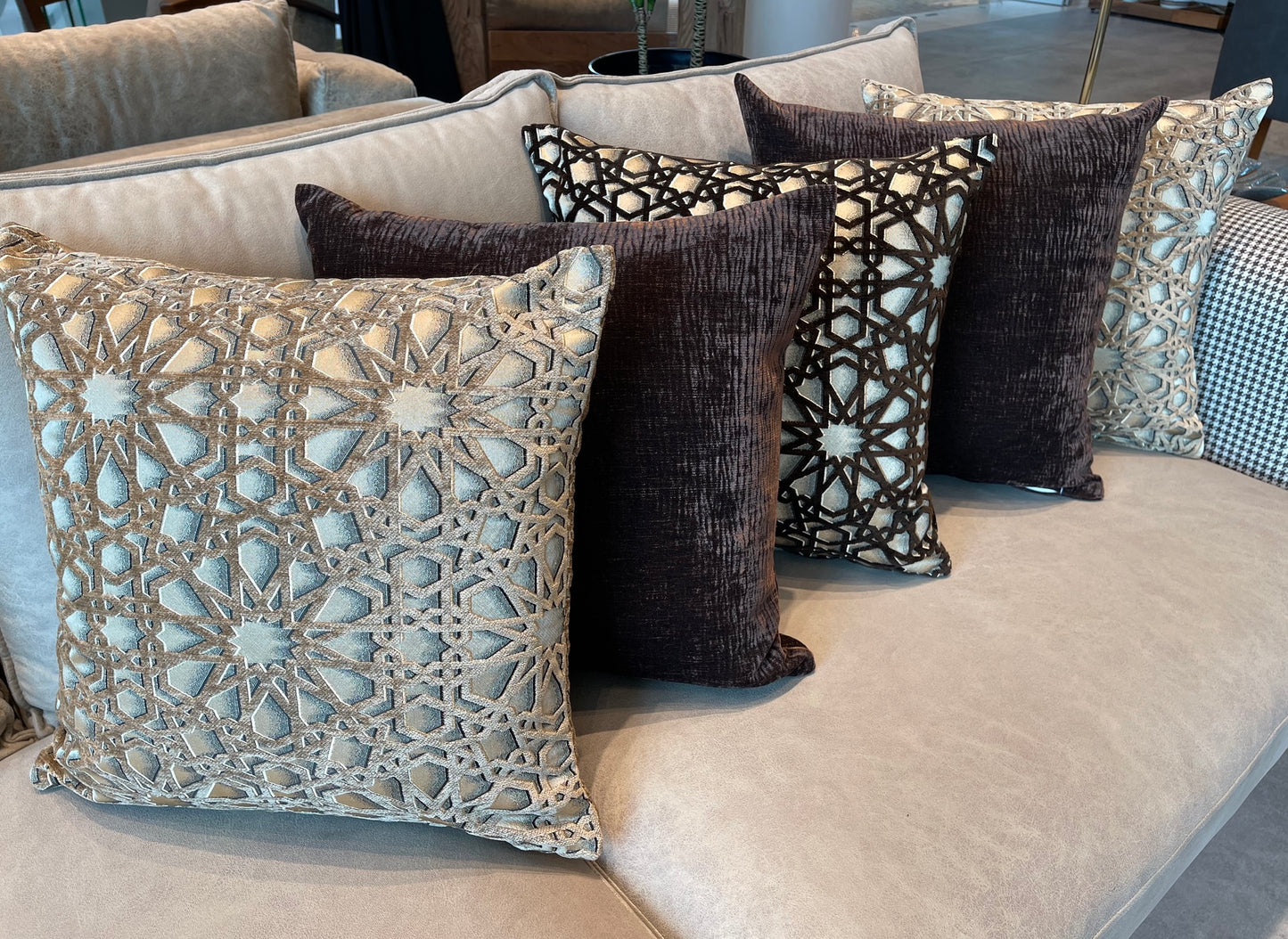 ‎ Cushion  15-005