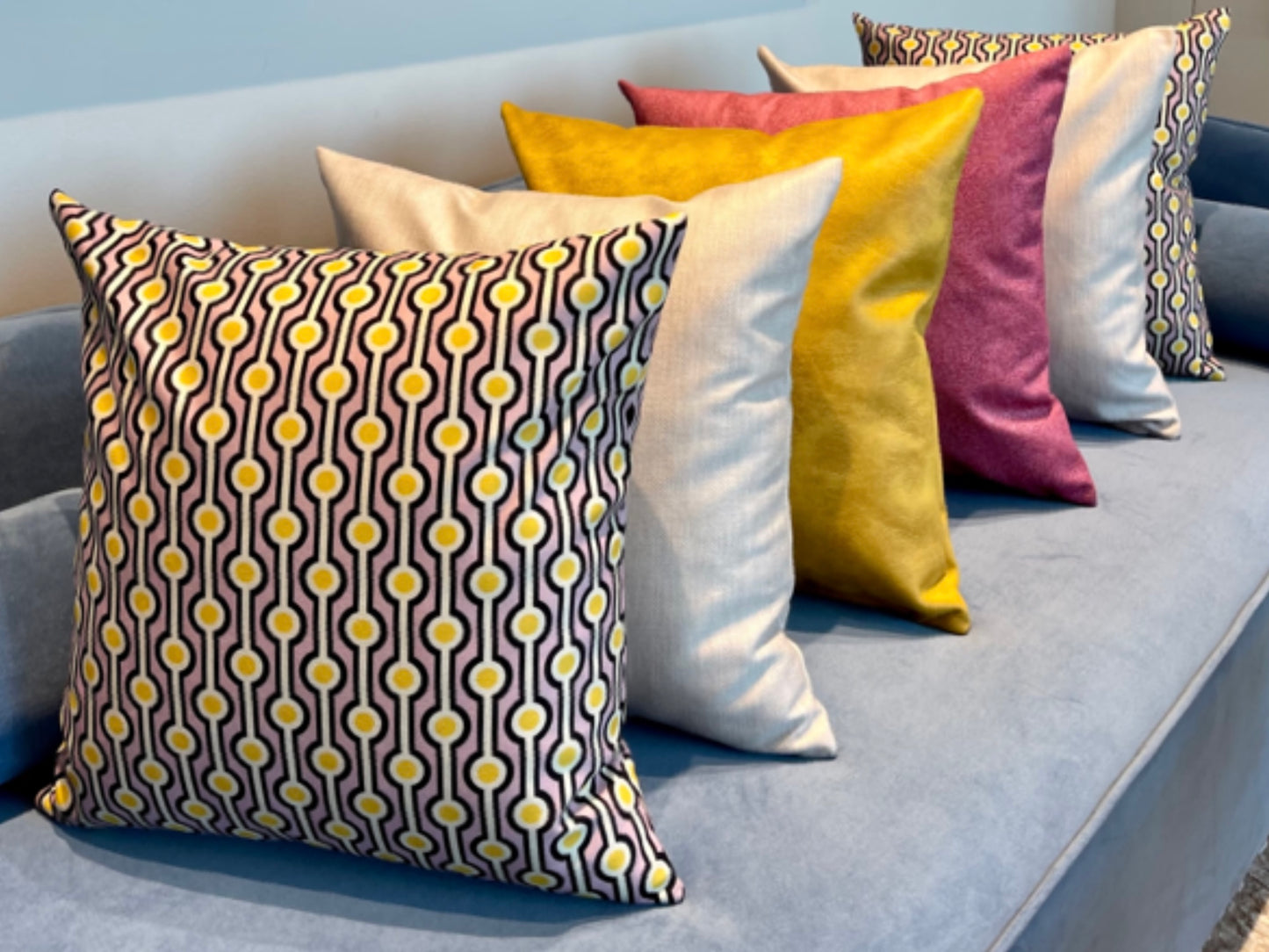 ‎ Cushion  16-061