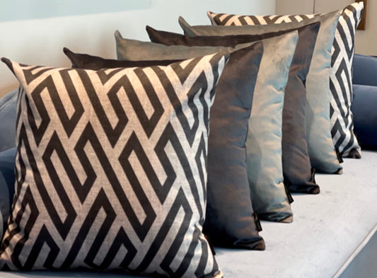 ‎ Cushion  16-082