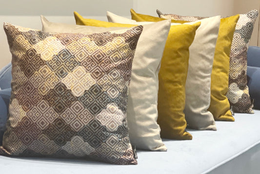 ‎ Cushion  16-084