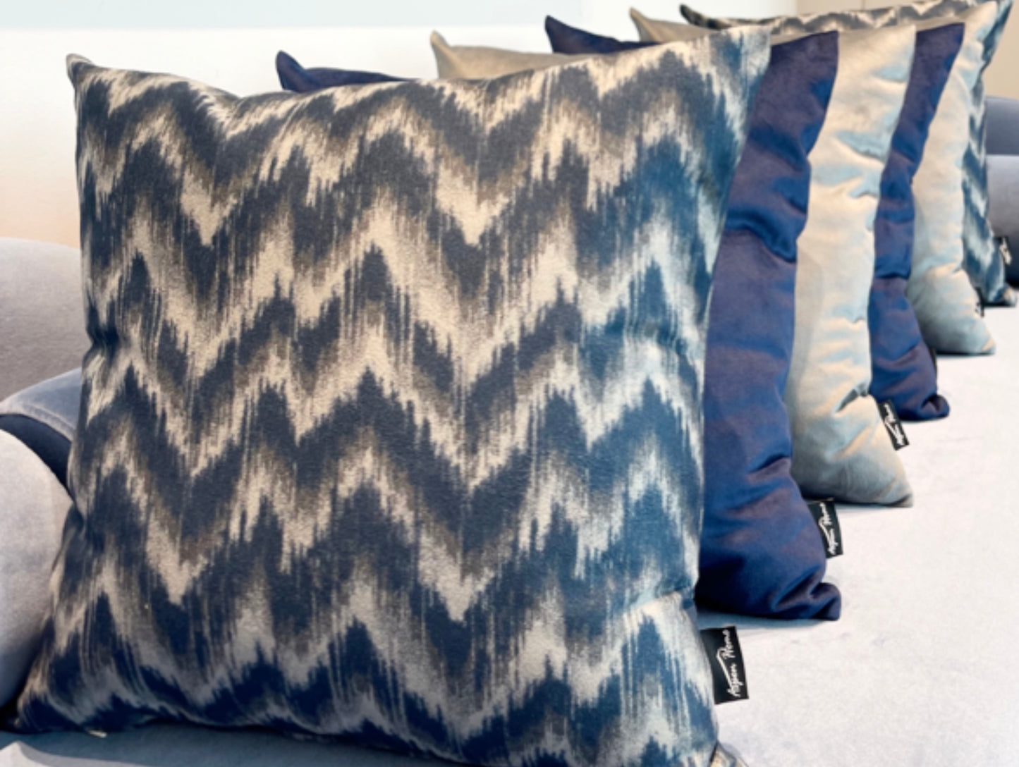‎ Cushion  16-088