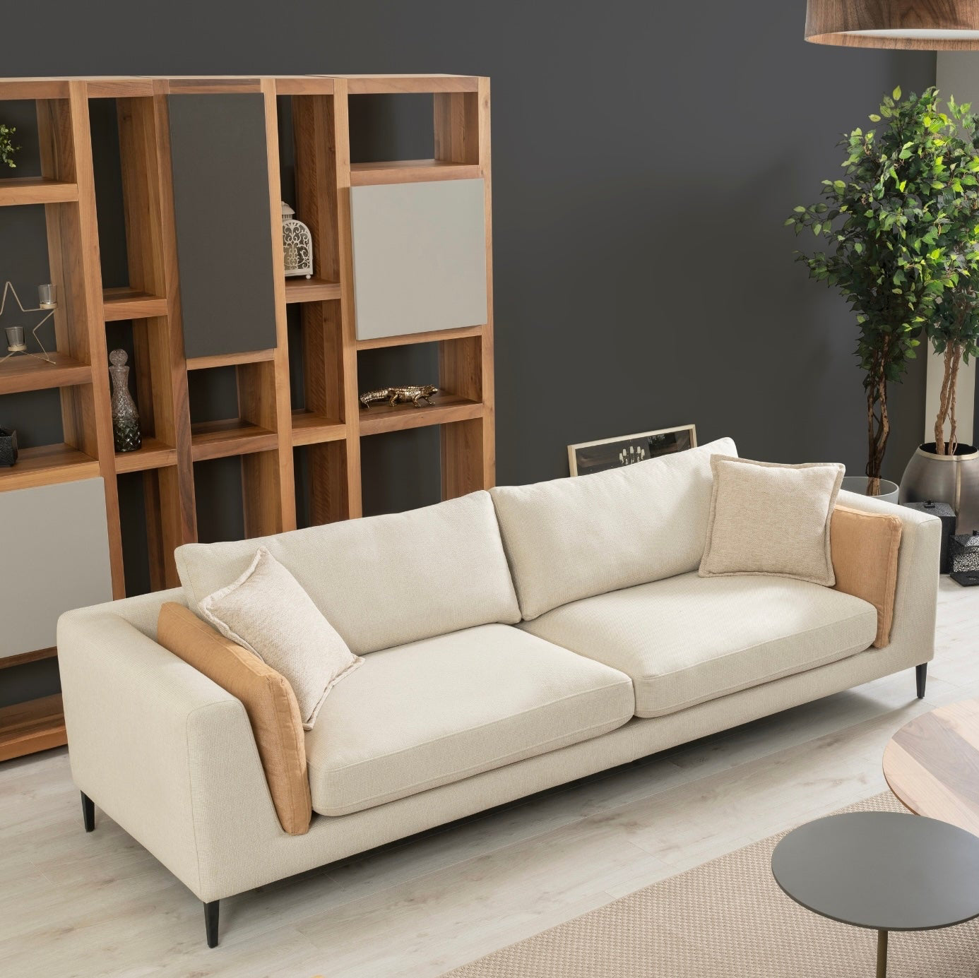Tomar Sofa